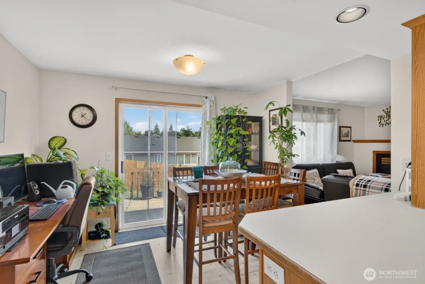 Property photo for 27215 Manor Place Nw, Stanwood photo 11
