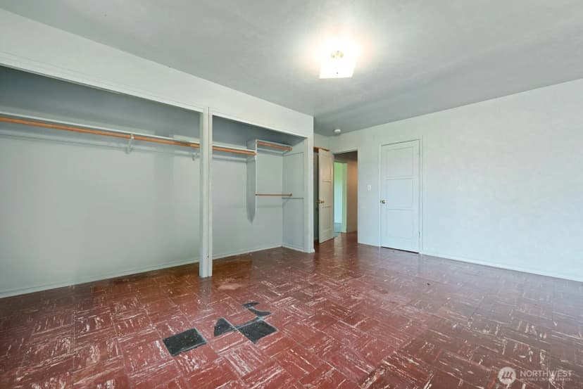 Property photo for 17552 12th Avenue Ne, Shoreline photo 9