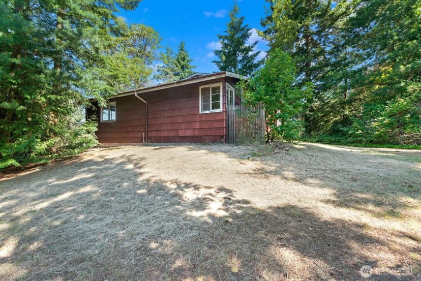 Property photo for 17552 12th Avenue Ne, Shoreline photo 4