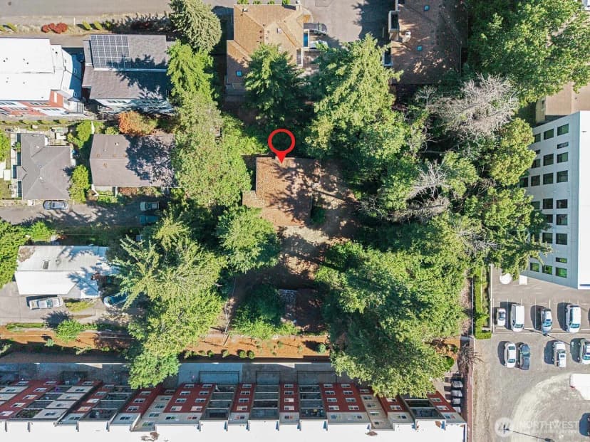 Property photo for 17552 12th Avenue Ne, Shoreline photo 14