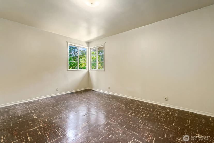 Property photo for 17552 12th Avenue Ne, Shoreline photo 10