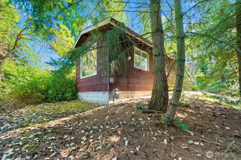 Property photo for 17552 12th Avenue Ne, Shoreline photo 13