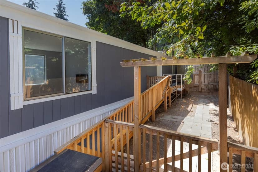 Property photo for 1420 Steele Creek, Bremerton photo 15