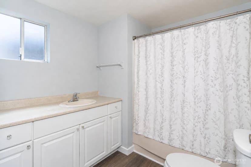 Property photo for 1420 Steele Creek, Bremerton photo 11