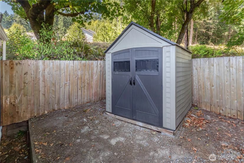 Property photo for 1420 Steele Creek, Bremerton photo 14