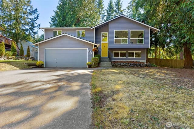 Property photo for 991 Melia Lane Ne, Bremerton