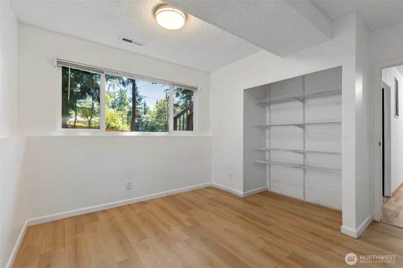 Property photo for 991 Melia Lane Ne, Bremerton photo 25