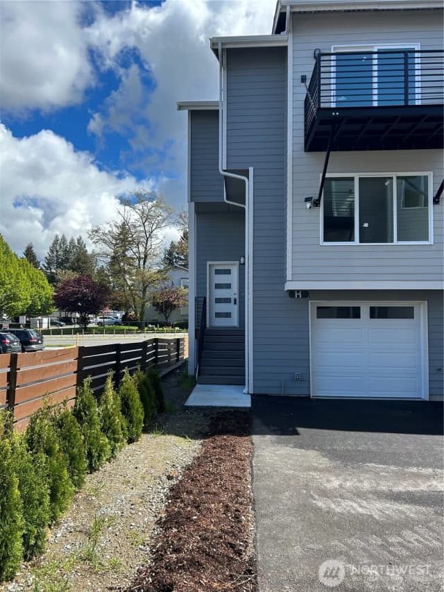 Property photo for 13243 Ambaum Boulevard Sw #c, Burien