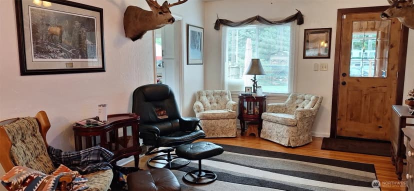 Property photo for 10729 Smokey Point Boulevard, Marysville photo 9