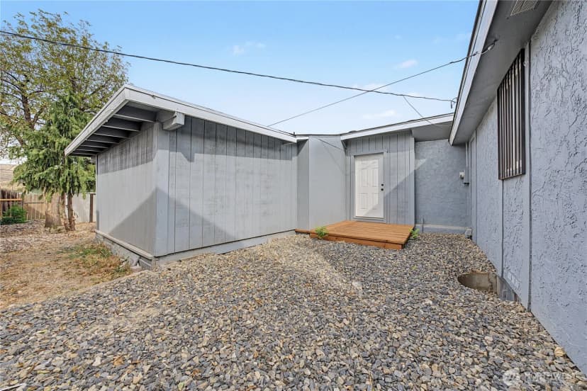 Property photo for 1215 Yakima Street Se, Ephrata photo 20