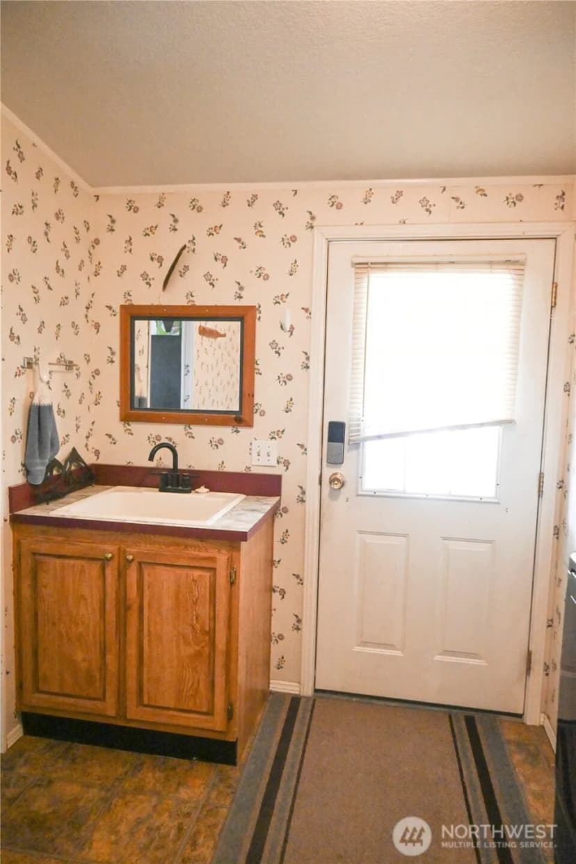 Property photo for 44 Curlew Drive, Republic photo 21