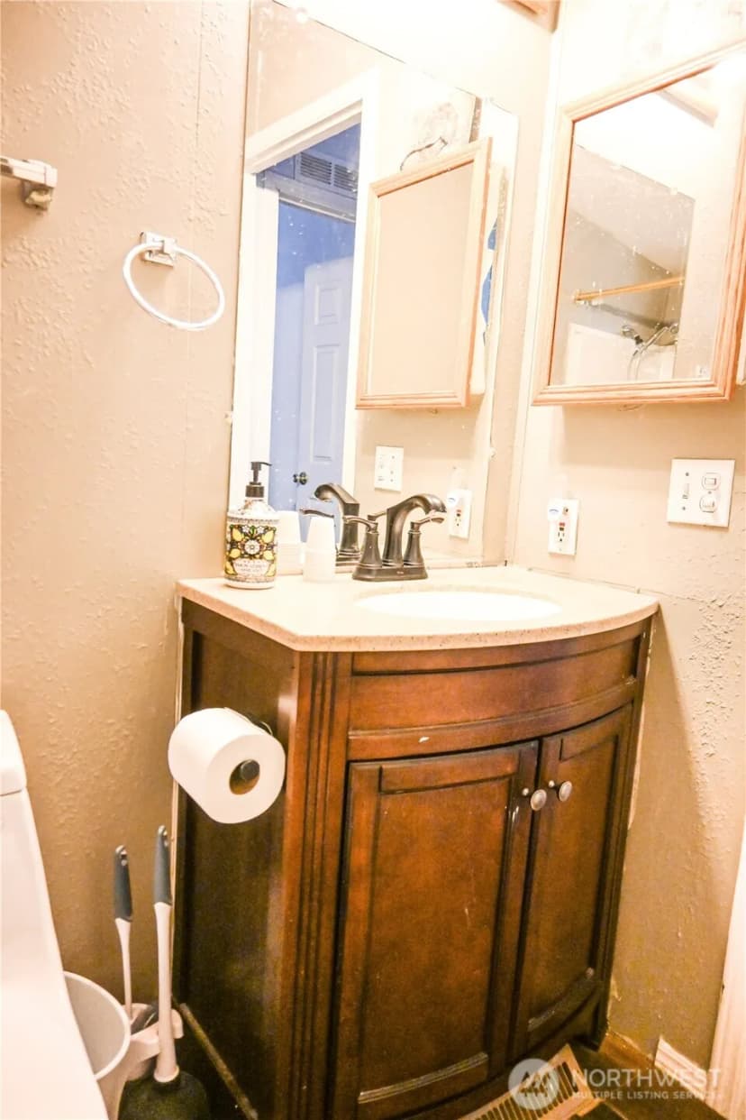 Property photo for 44 Curlew Drive, Republic photo 18
