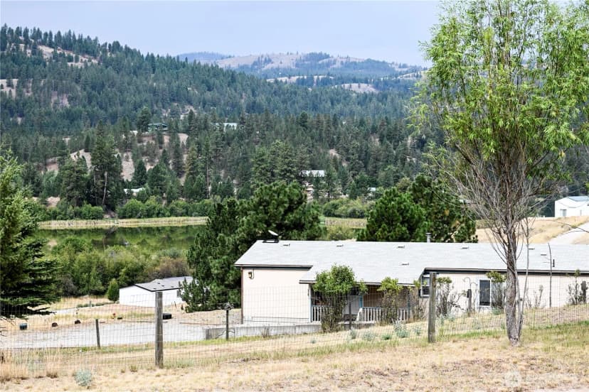 Property photo for 44 Curlew Drive, Republic