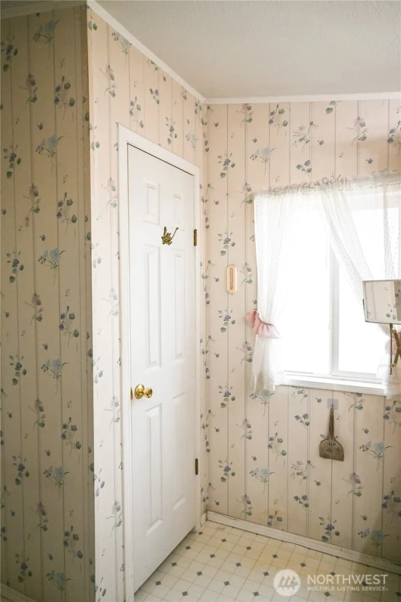 Property photo for 44 Curlew Drive, Republic photo 11