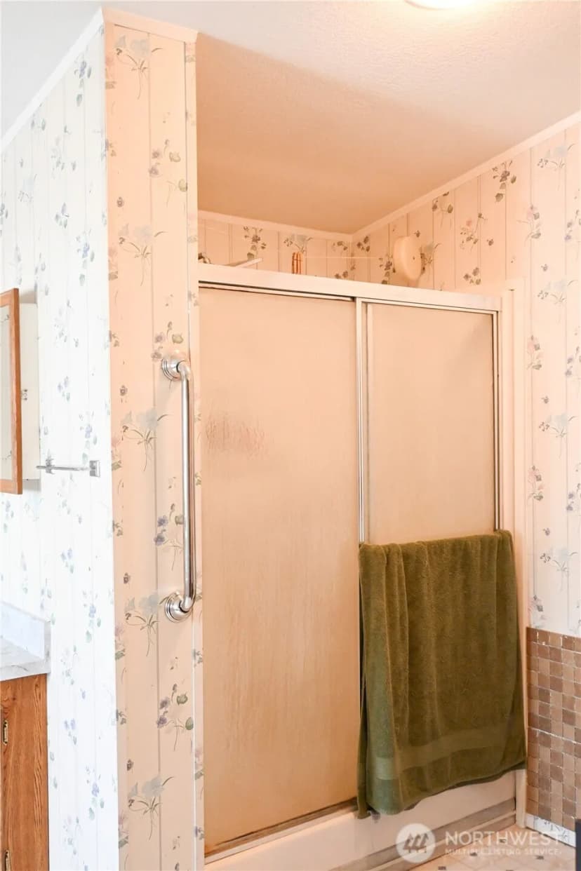 Property photo for 44 Curlew Drive, Republic photo 12
