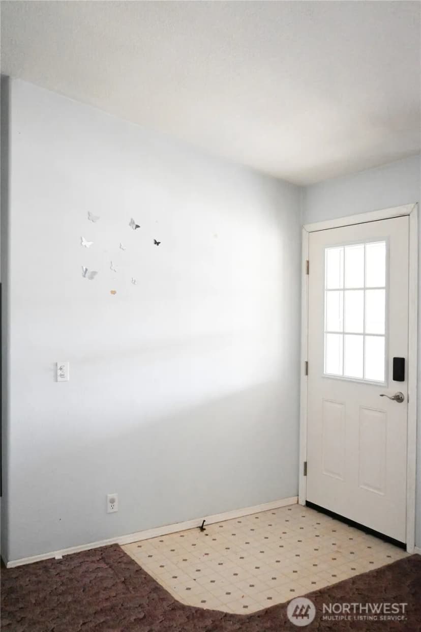 Property photo for 44 Curlew Drive, Republic photo 35
