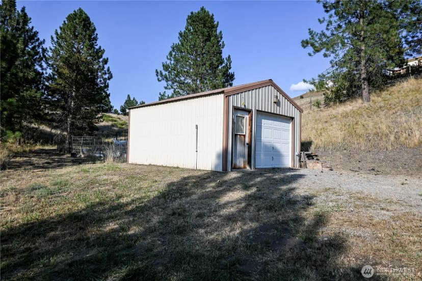 Property photo for 44 Curlew Drive, Republic photo 26