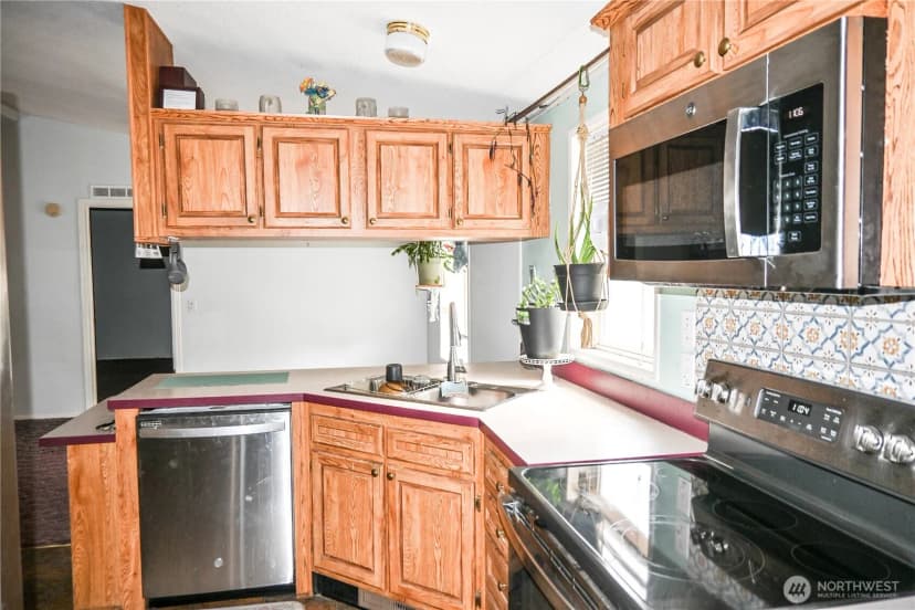Property photo for 44 Curlew Drive, Republic photo 2