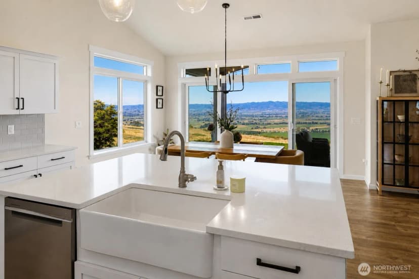 Property photo for 2300 Tozer Road, Ellensburg photo 11