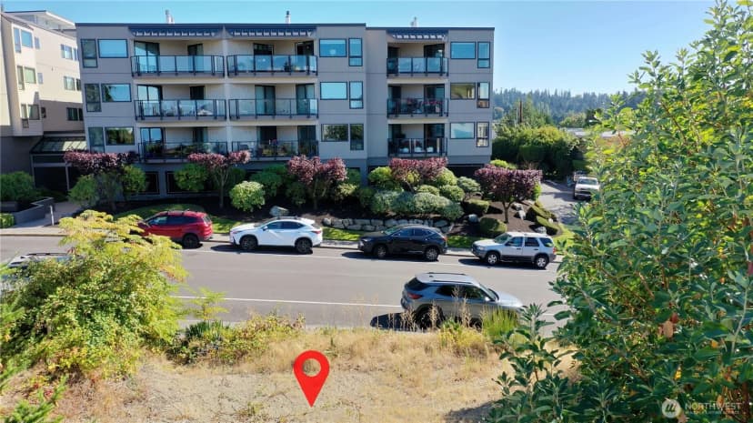 Property photo for 527 Maple Street, Edmonds photo 6