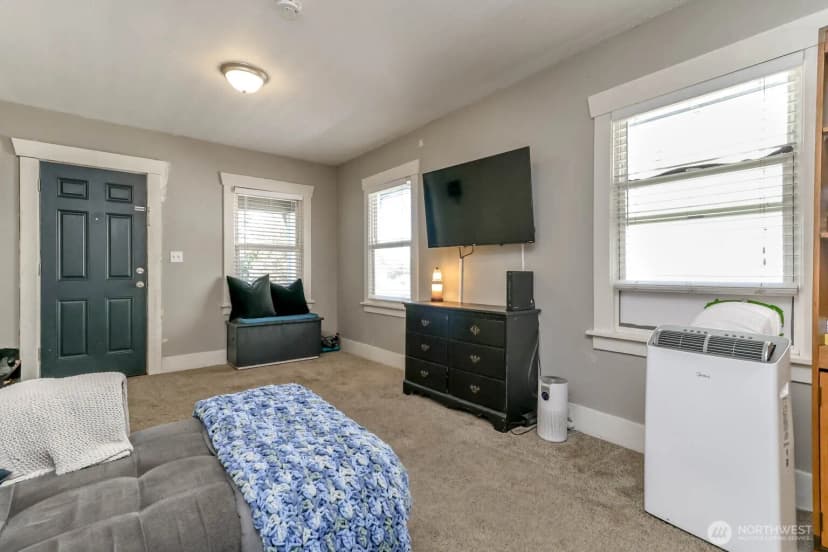 Property photo for 3415 S Durango Street, Tacoma photo 9