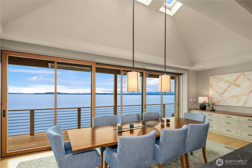 Property photo for 2481 Perkins Lane W, Seattle photo 15
