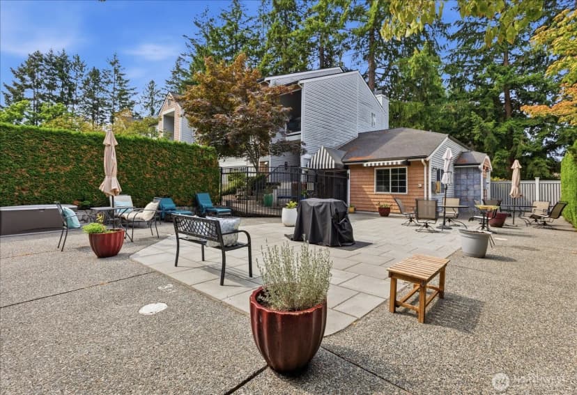 Property photo for 1011 156th Ave Ne Avenue Ne #207, Bellevue photo 30