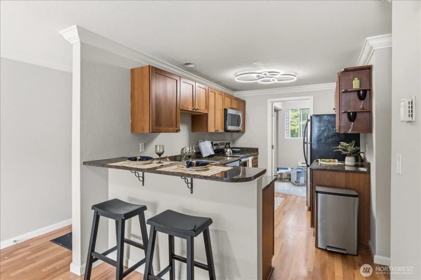Property photo for 1011 156th Ave Ne Avenue Ne #207, Bellevue photo 13