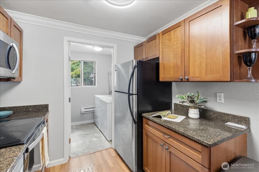 Property photo for 1011 156th Ave Ne Avenue Ne #207, Bellevue photo 17