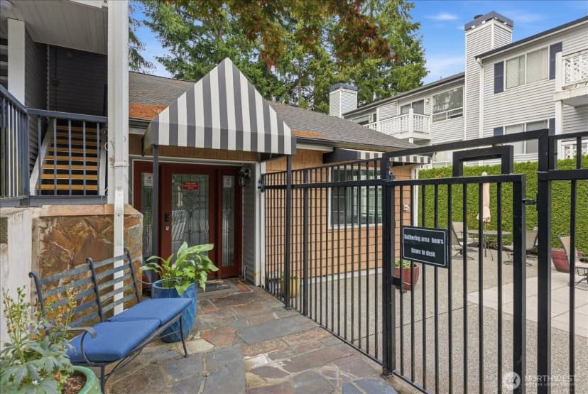 Property photo for 1011 156th Ave Ne Avenue Ne #207, Bellevue photo 29
