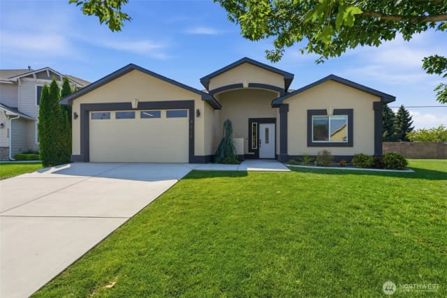 Property photo for 4216 S Conway Place, Kennewick photo 2