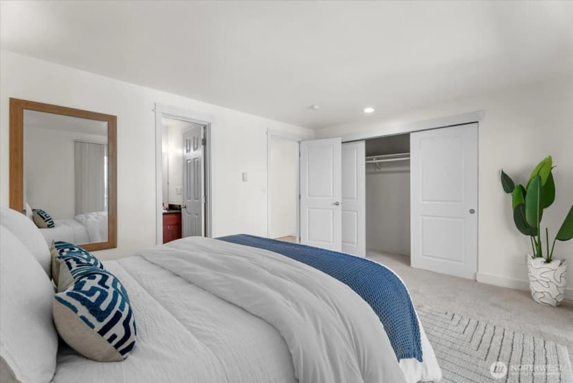 Property photo for 10925 Se 208th Street #20807, Kent photo 12