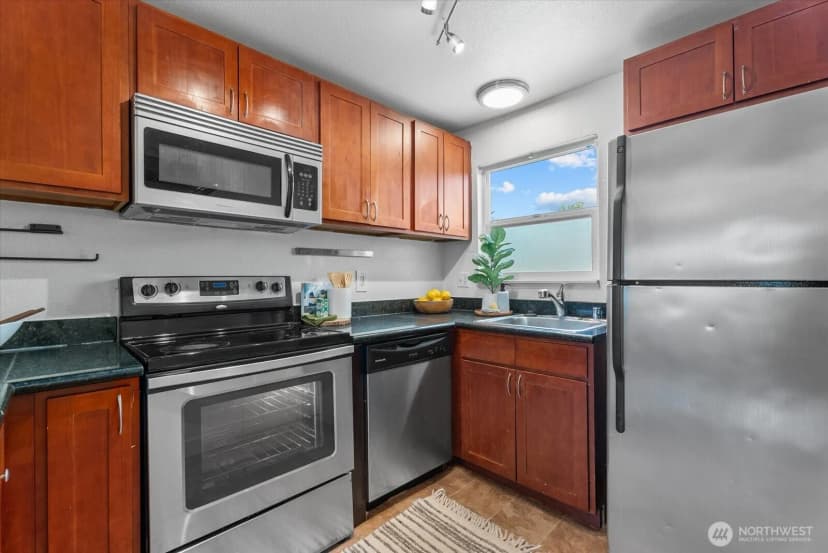 Property photo for 10925 Se 208th Street #20807, Kent photo 10