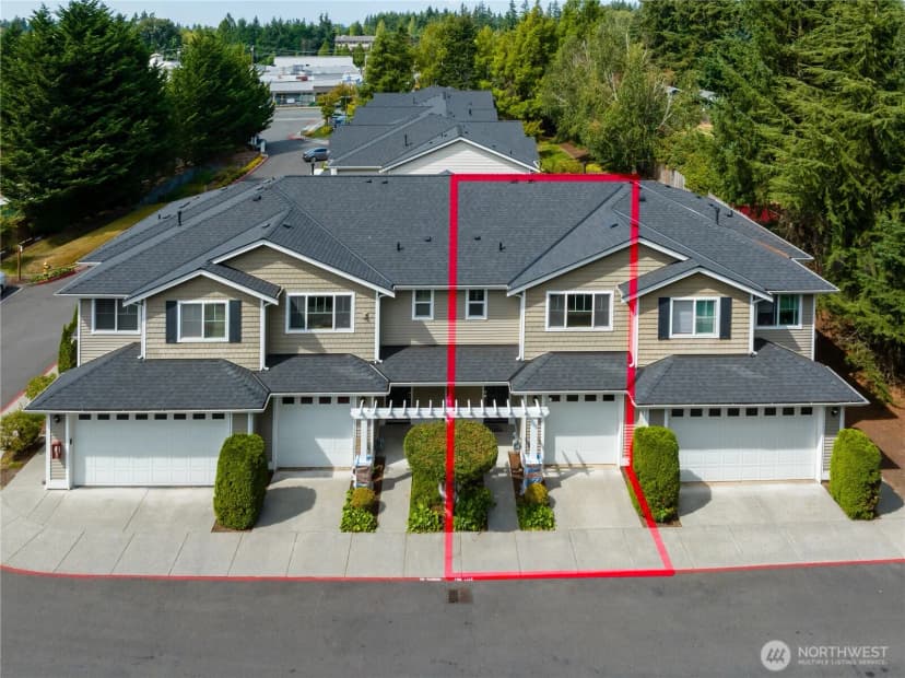 Property photo for 10829 19th Avenue Se #2c, Everett photo 2
