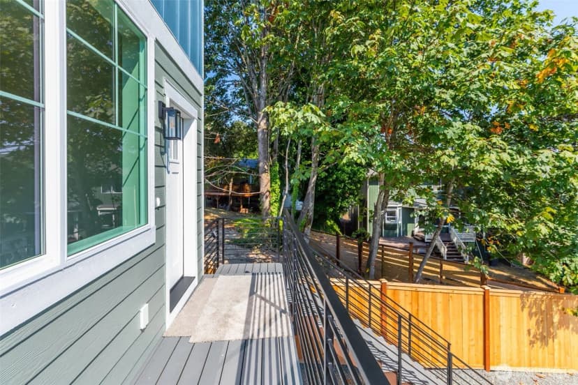 Property photo for 3330 58th Avenue Ne, Tacoma photo 13
