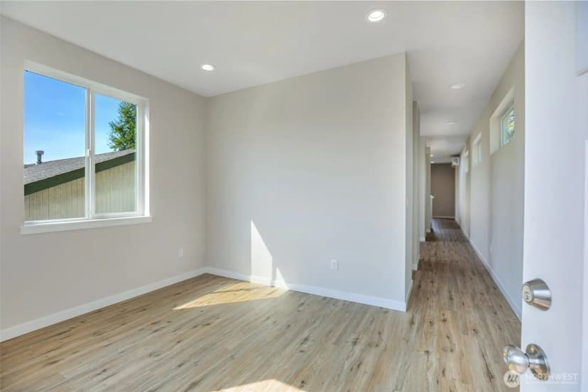 Property photo for 3330 58th Avenue Ne, Tacoma photo 22