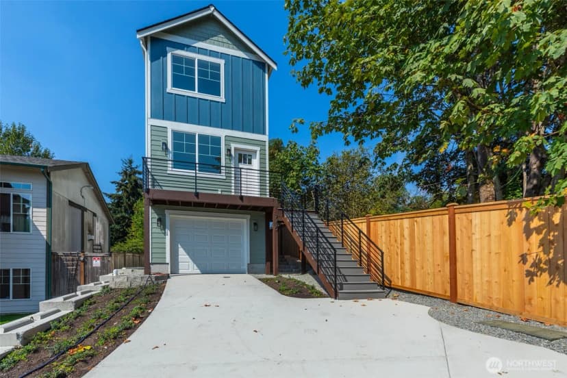Property photo for 3330 58th Avenue Ne, Tacoma photo 5