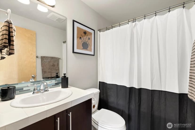 Property photo for 719 N 101st Street, Seattle photo 18