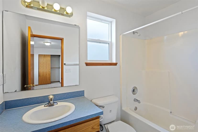Property photo for 20627 Circle Bluff Drive, Arlington photo 17