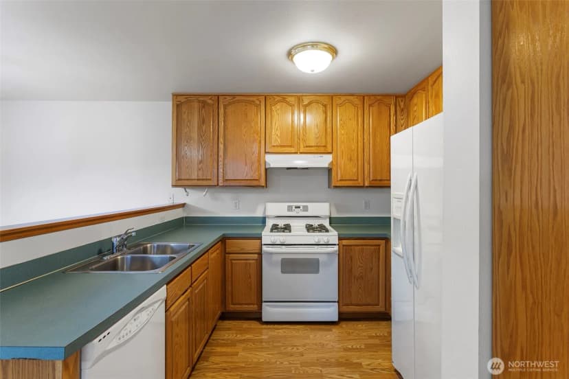 Property photo for 20627 Circle Bluff Drive, Arlington photo 7