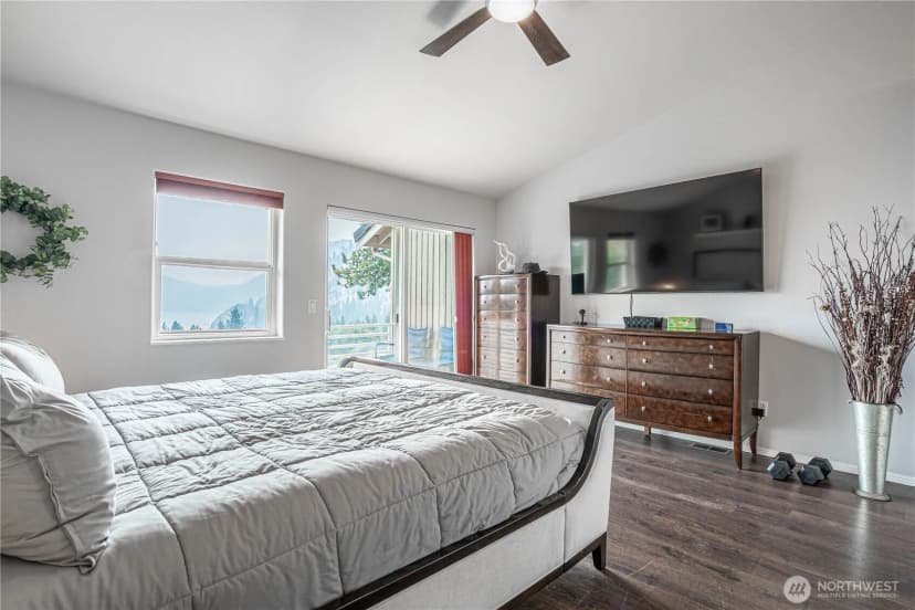 Property photo for 11415 S Lakeshore Road #21, Chelan photo 19