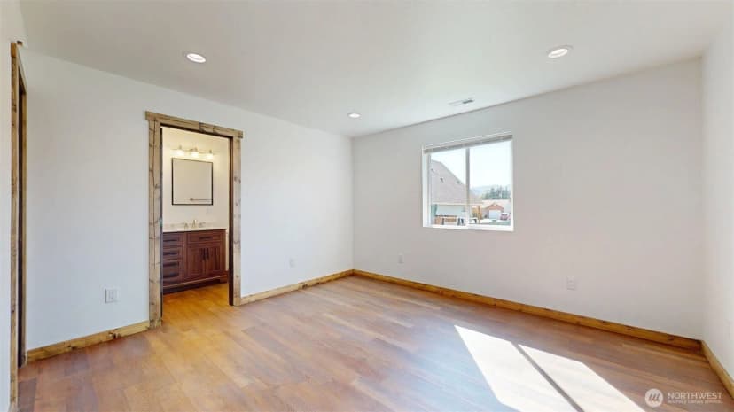 Property photo for 707 Petra Court, Omak photo 17