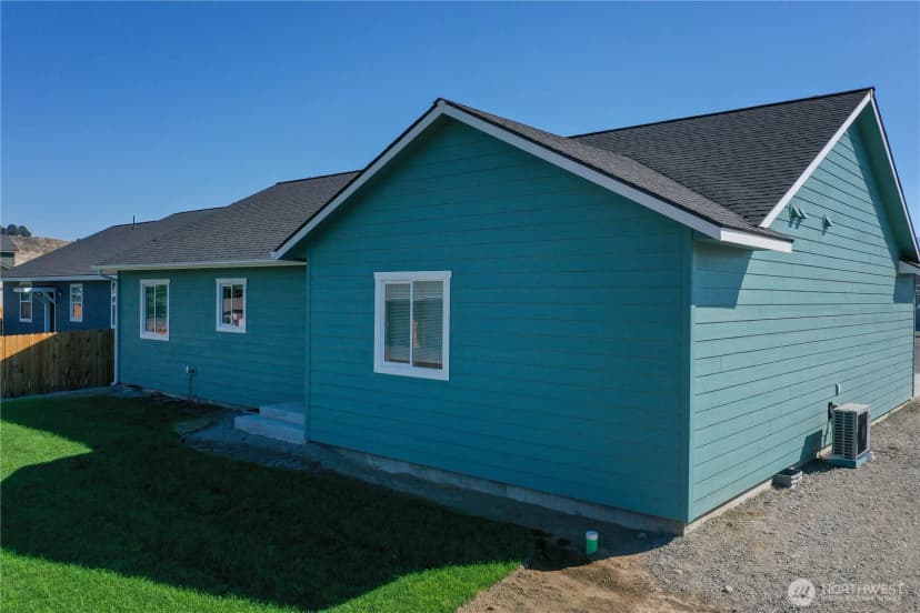 Property photo for 707 Petra Court, Omak photo 37