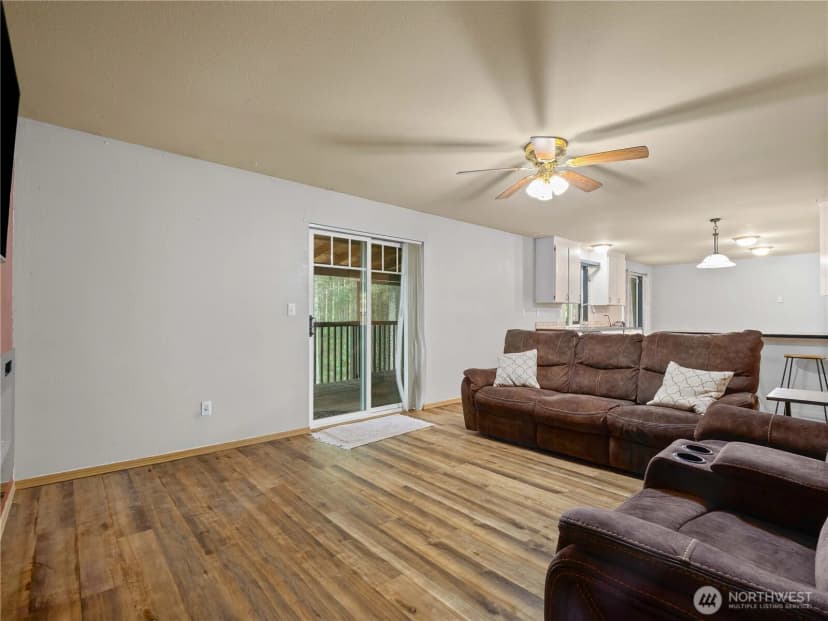 Property photo for 34607 39th Avenue Ct E, Eatonville photo 16