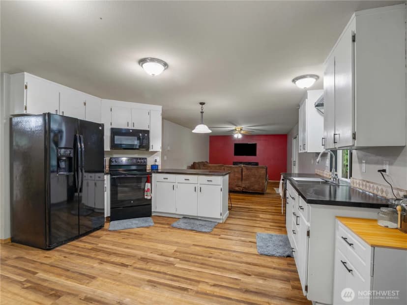Property photo for 34607 39th Avenue Ct E, Eatonville photo 11