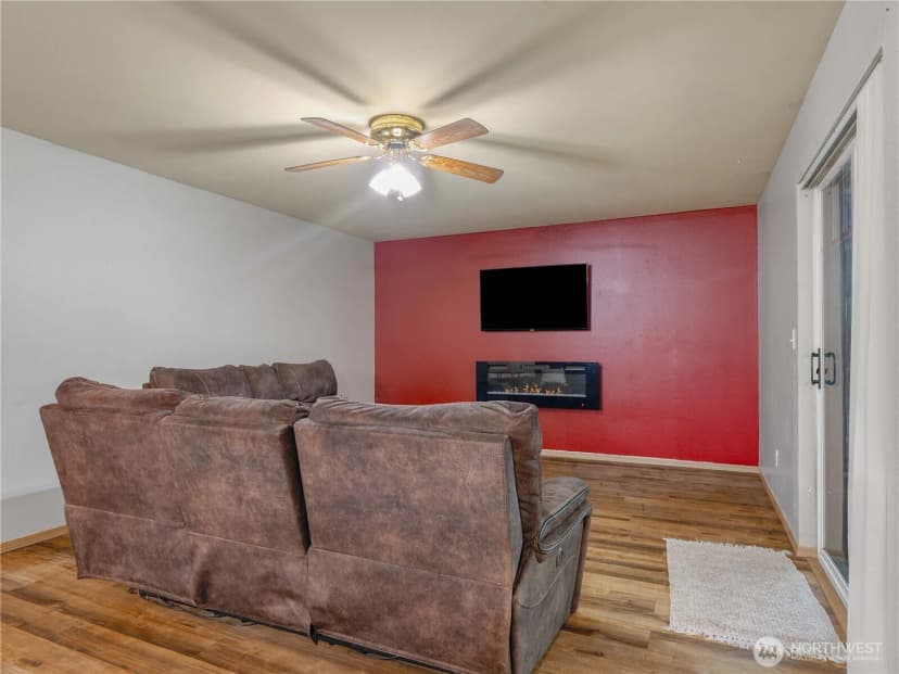 Property photo for 34607 39th Avenue Ct E, Eatonville photo 15