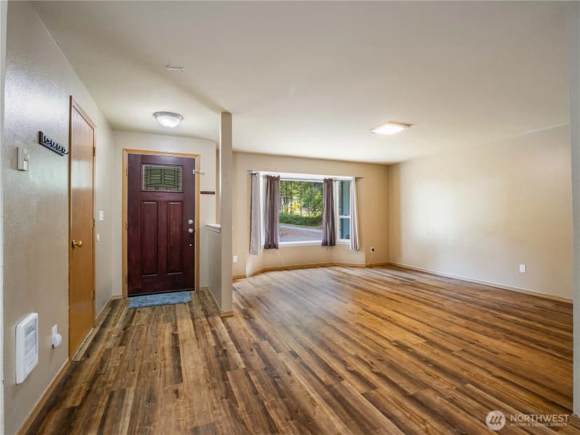 Property photo for 34607 39th Avenue Ct E, Eatonville photo 7