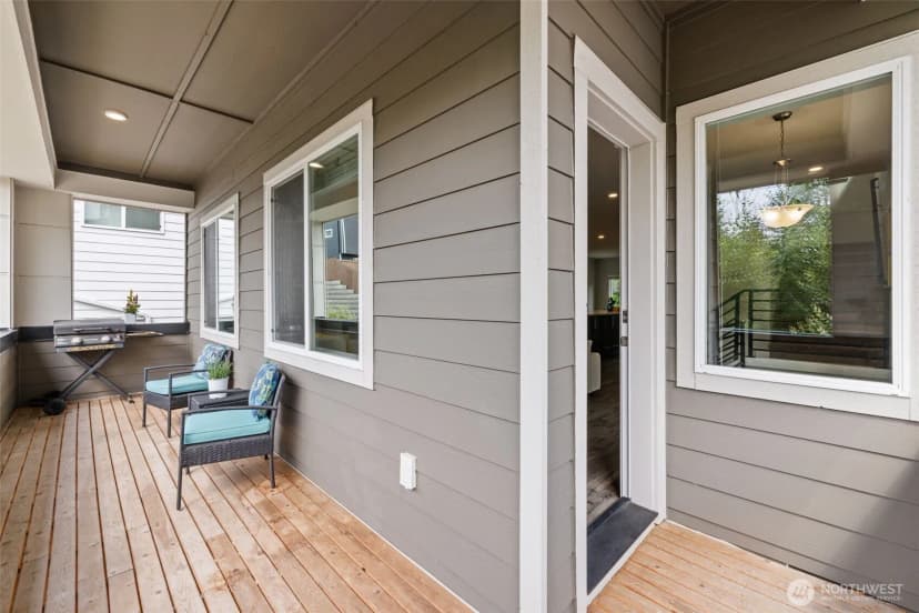 Property photo for 311 207th Street Se, Bothell photo 12