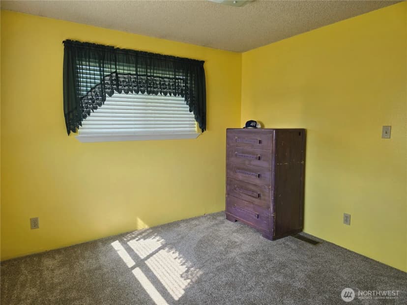 Property photo for 92 Clemans View Road, Selah photo 27