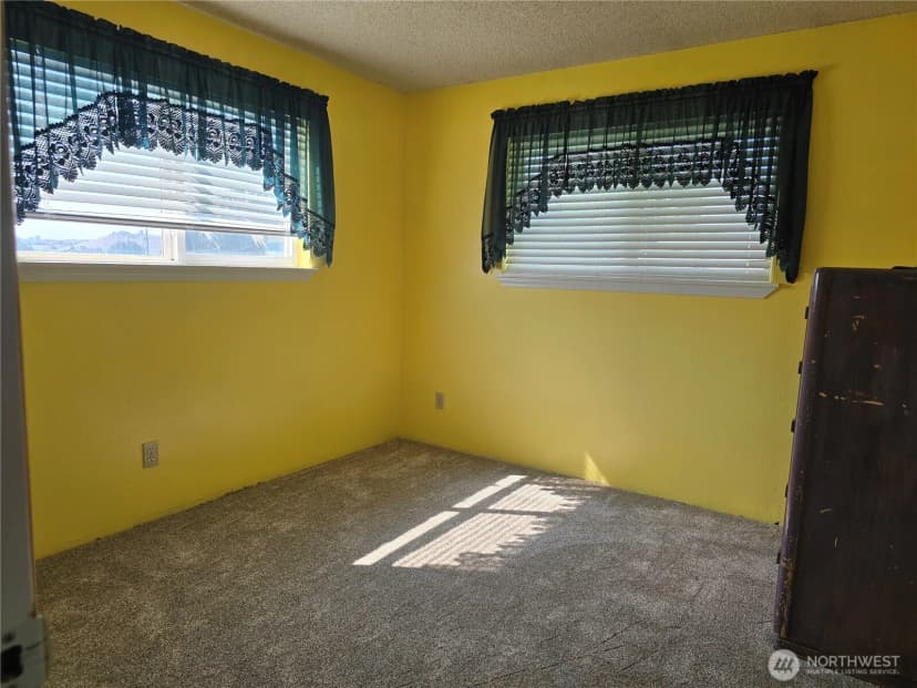 Property photo for 92 Clemans View Road, Selah photo 26